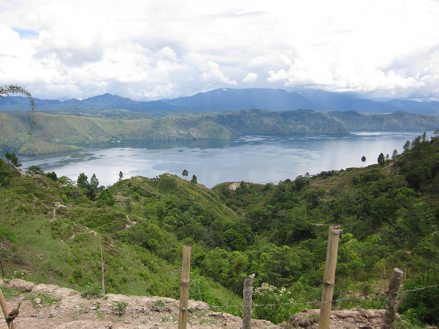 インドネシア10観光地テコ入れへ、トバ湖は「アジアのモナコ」目指す
