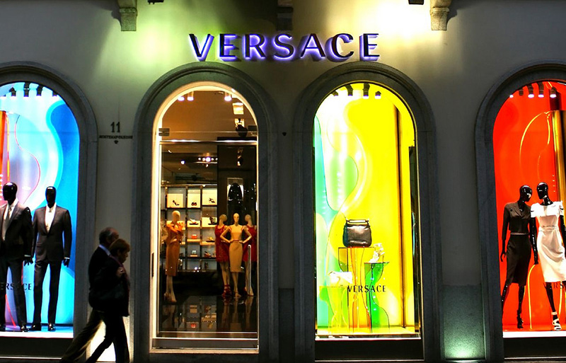 「VERSACE」が香港・セントラルにアジア最大の旗艦店