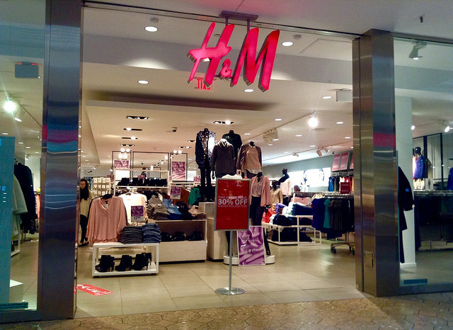 ミャンマー：H&M、発注を凍結