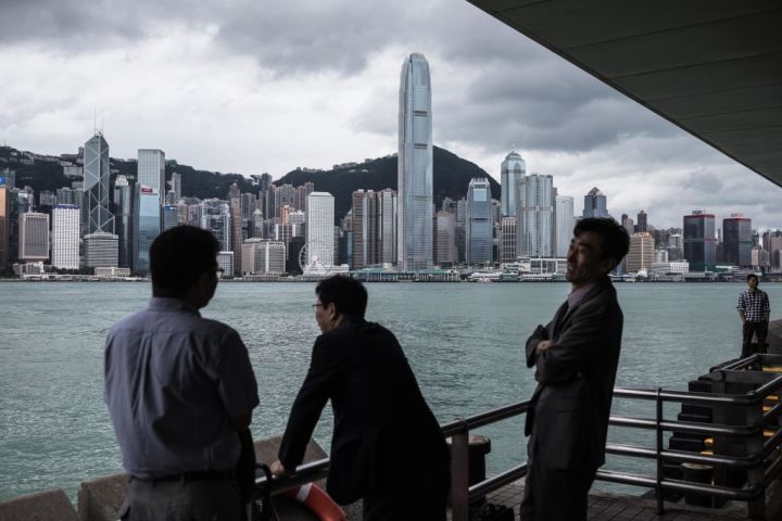 香港経済が直面する4大リスク「不動産の過大評価に要注意」