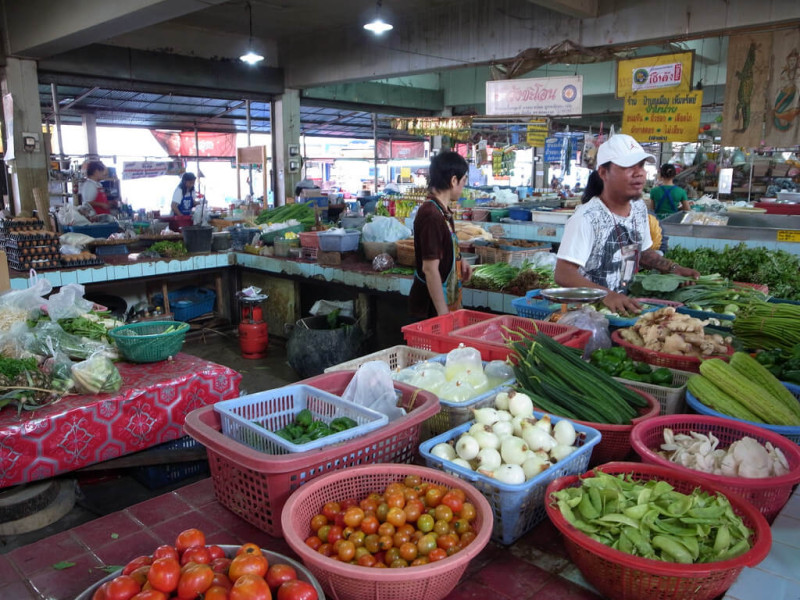 タイ・バンコク都心部のタラート（市場）が消滅か　コンドミニアムに代替
