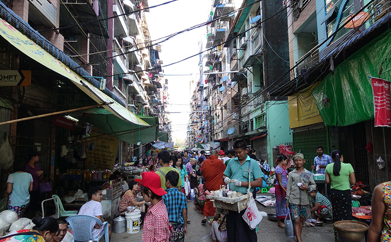 ミャンマー貿易赤字額、昨年の同時期より1億米ドル改善
