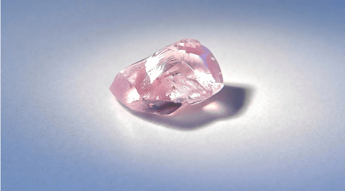 ロシア企業が採掘したピンクダイアモンド　1億4,000万ドル以上の販売額に