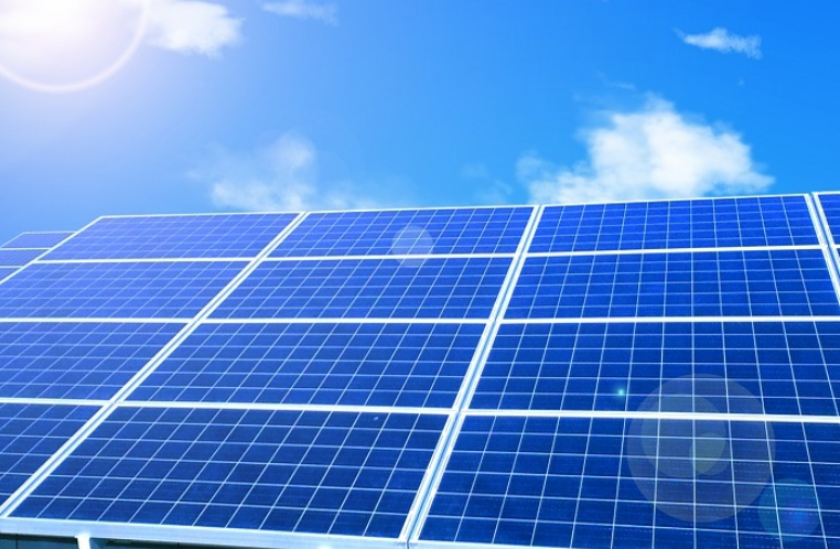 インドネシア：政府機関に太陽光パネル　 22年までに設置完了　ジャカルタ特別州