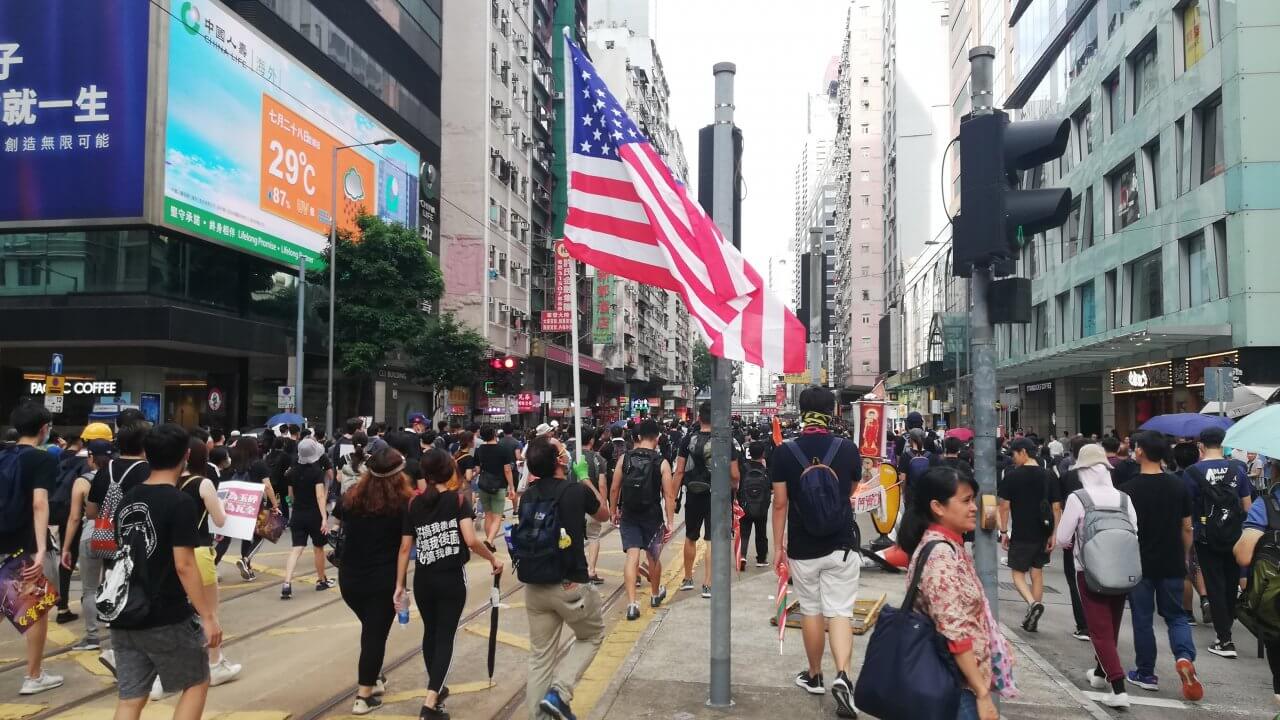 香港：逃亡犯条例問題の逮捕者７０１９人