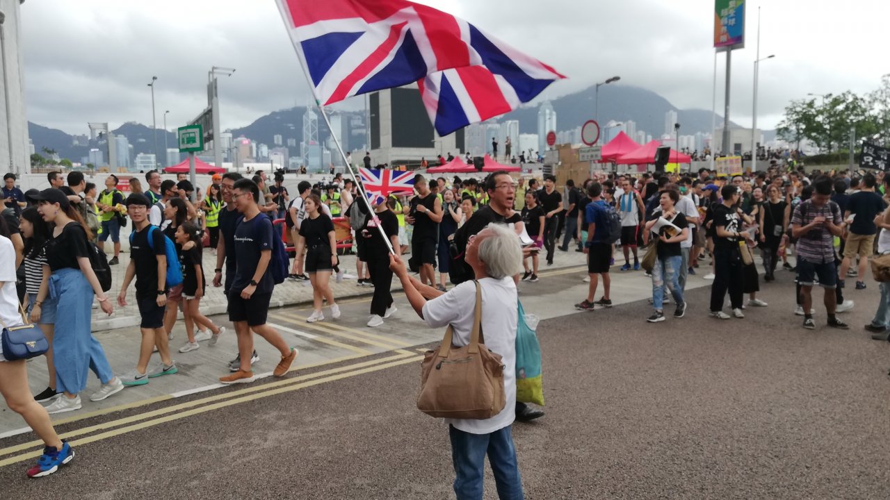 香港：小学校教師がアヘン戦争の歴史歪曲