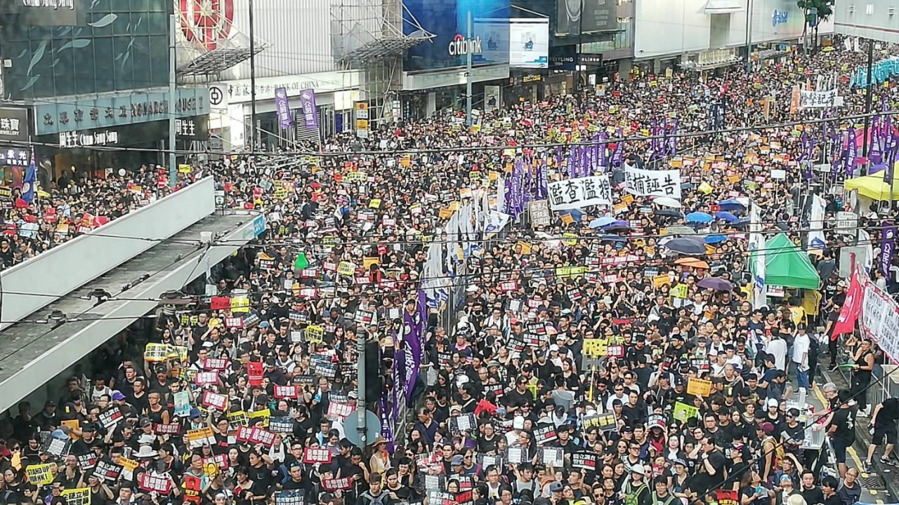 香港：警察が７１デモ禁止、主催者は上訴
