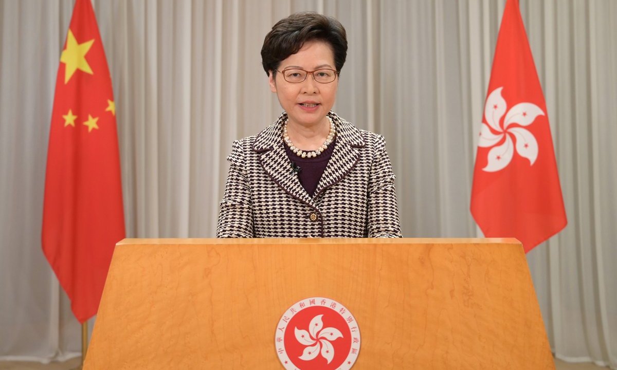 香港：林鄭長官、式典で外国の制裁を批判