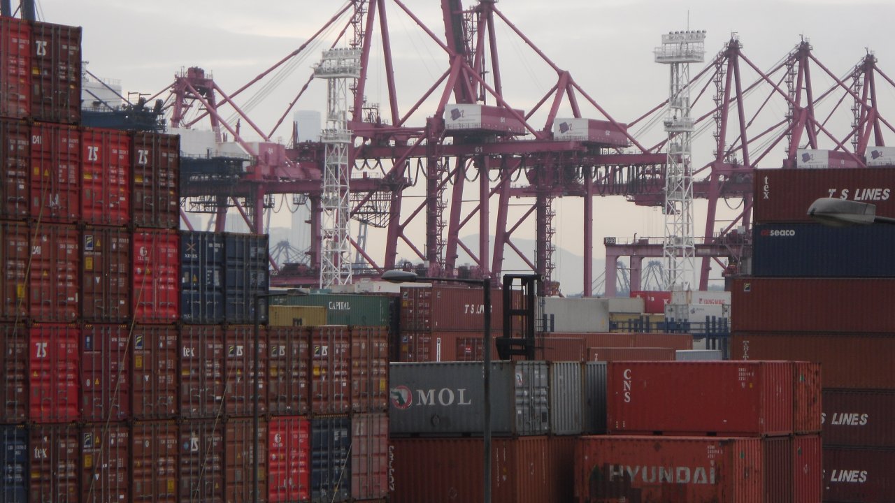 香港：輸出、１０月は１．１％減