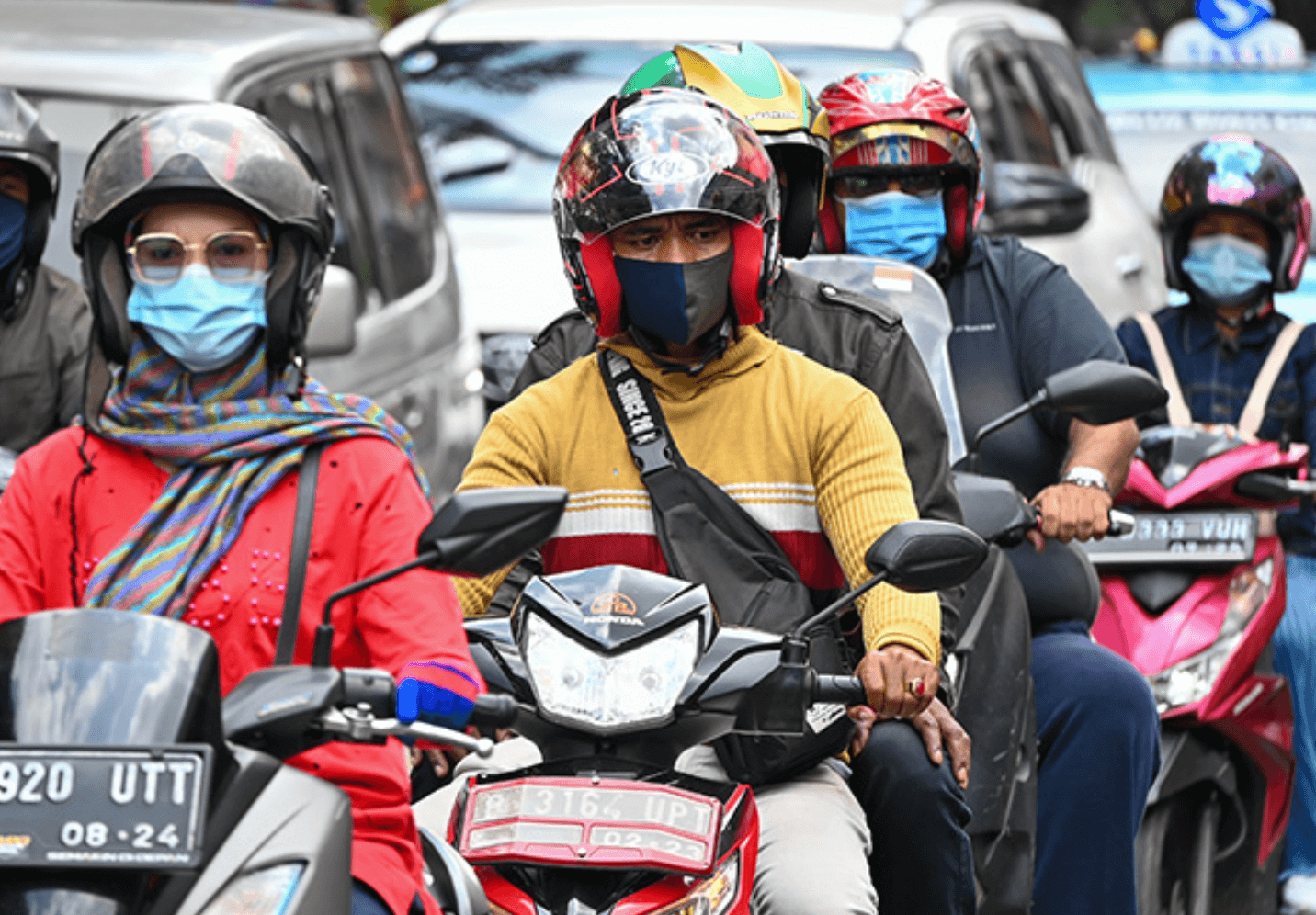 インドネシア：二極化が進む社会の〝足〟　商機ととらえる中国勢