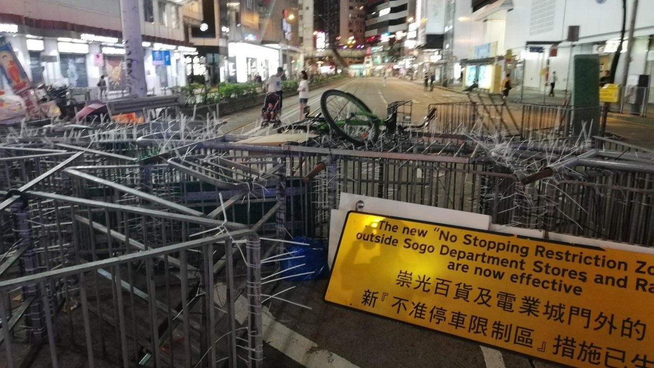 香港：上環の衝突で２０人が暴動罪確定